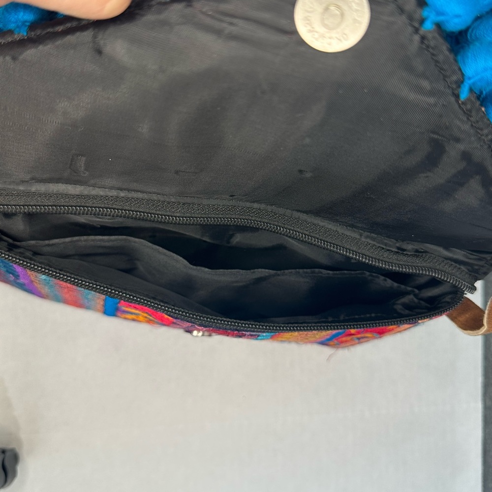 Mayan Crossbody bag - Picture 4 of 5